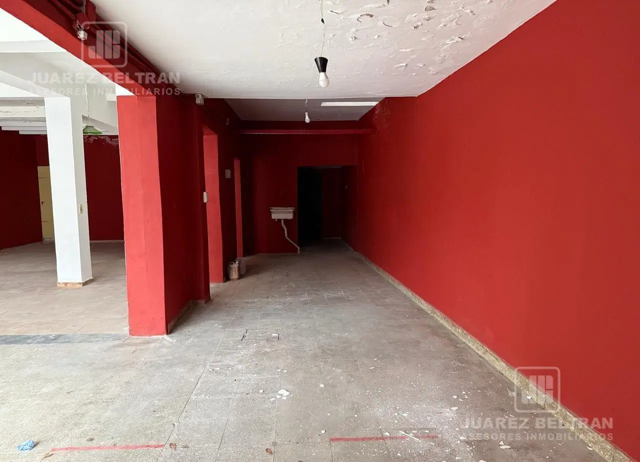 Local Comercial 180m2 3