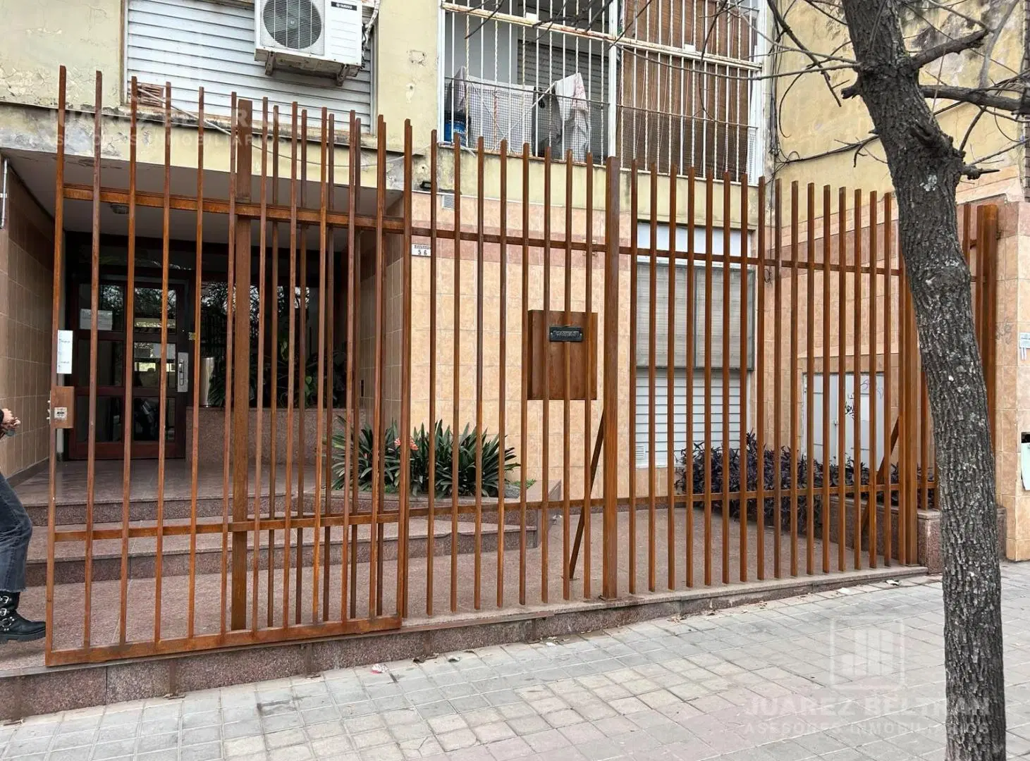 Departamento en Nueva Cordoba,1 dormitorio, int c/balcon,-Richardson 56- 3