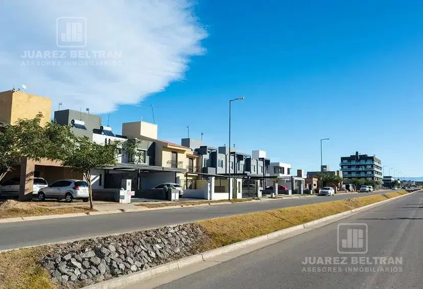 VENTA lote en DOCTA Parque 5M 8