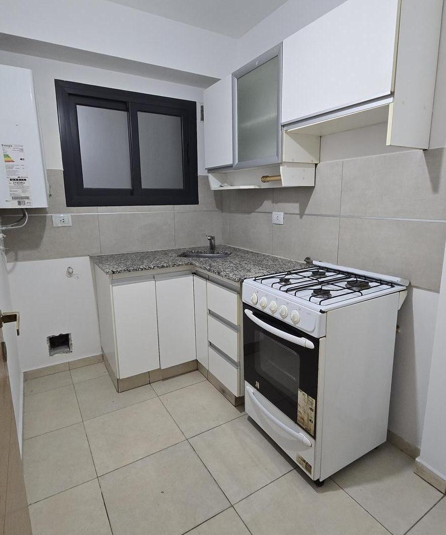 Foto de Departamento de 1 dormitorio - Gran Balcon al Frente vista Bv., imagen 3