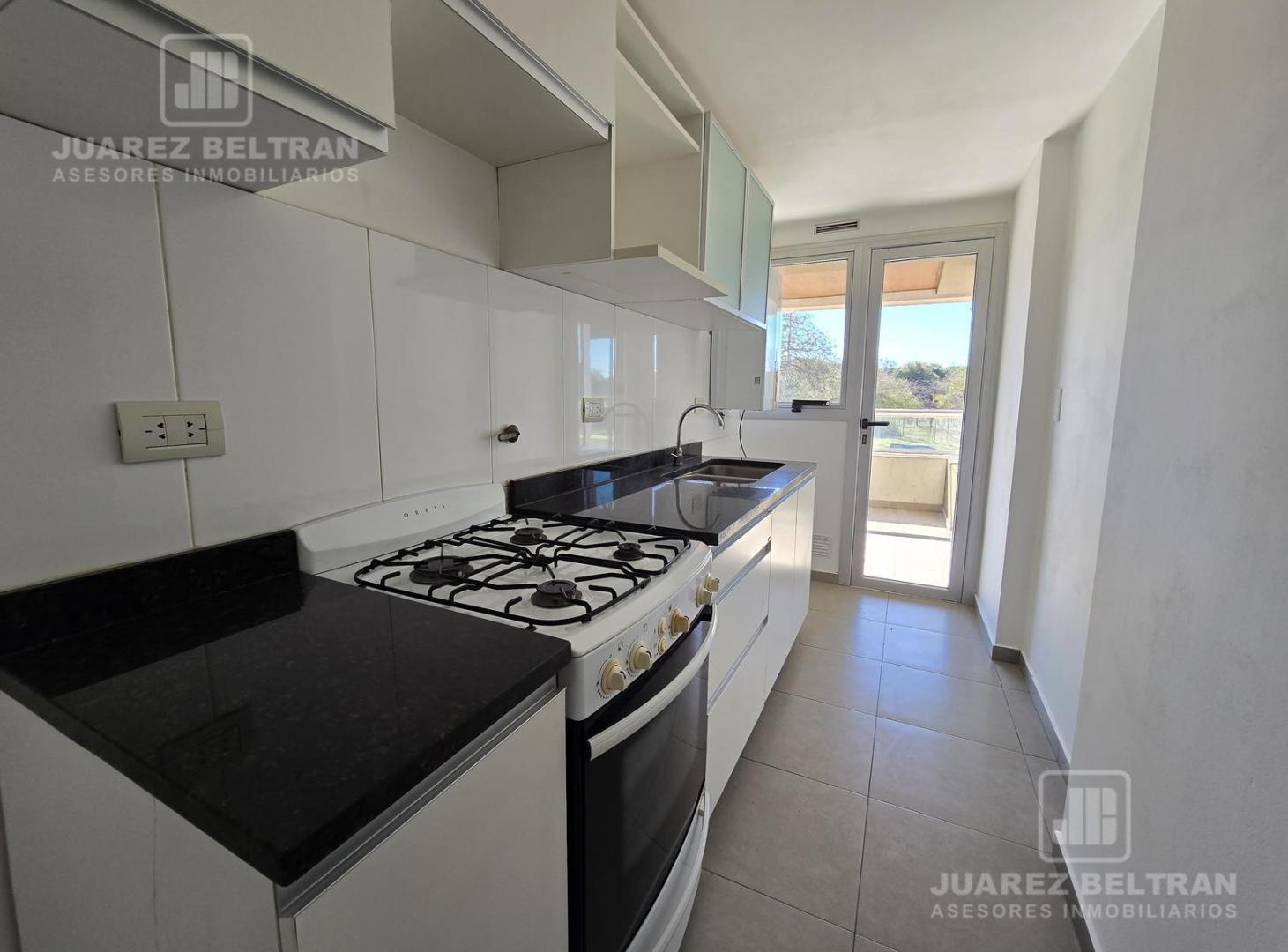 Foto de 1 dormitorio. 100m2. Amplio balcón. Categoría., imagen 4
