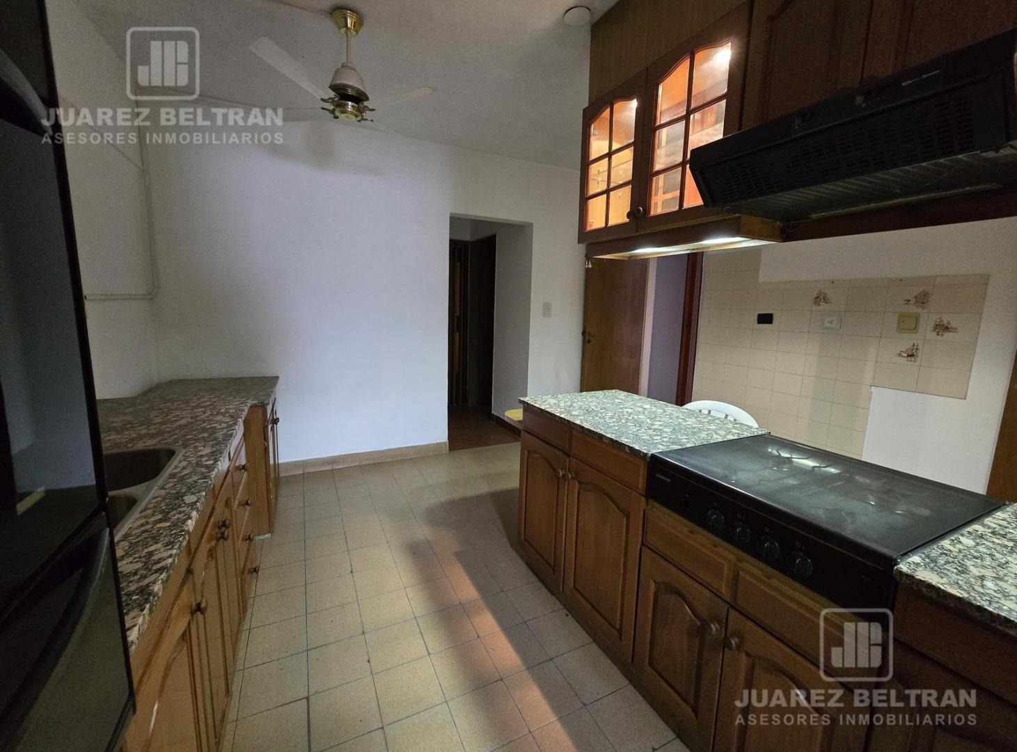 Foto de Propiedad de 166m2 cubiertos. 374 m2. 3 dormitorios. Patio con Piscina., imagen 4