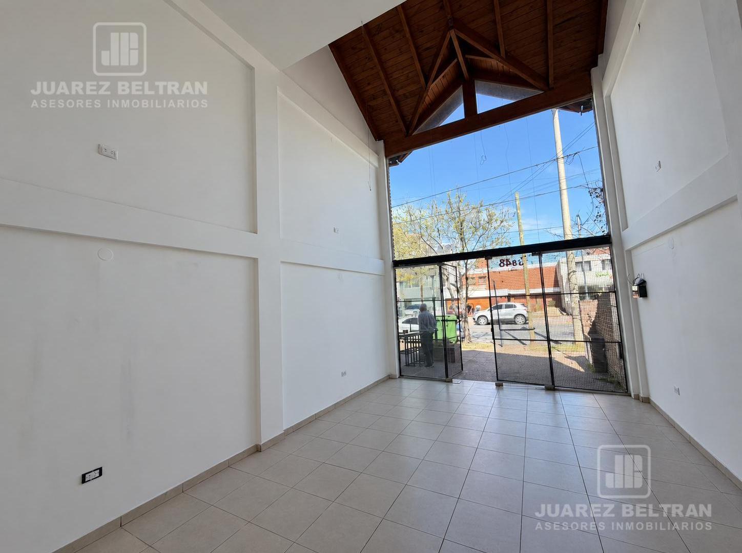 Foto de Local Comercia-sobre Menéndez Pidal, imagen 2