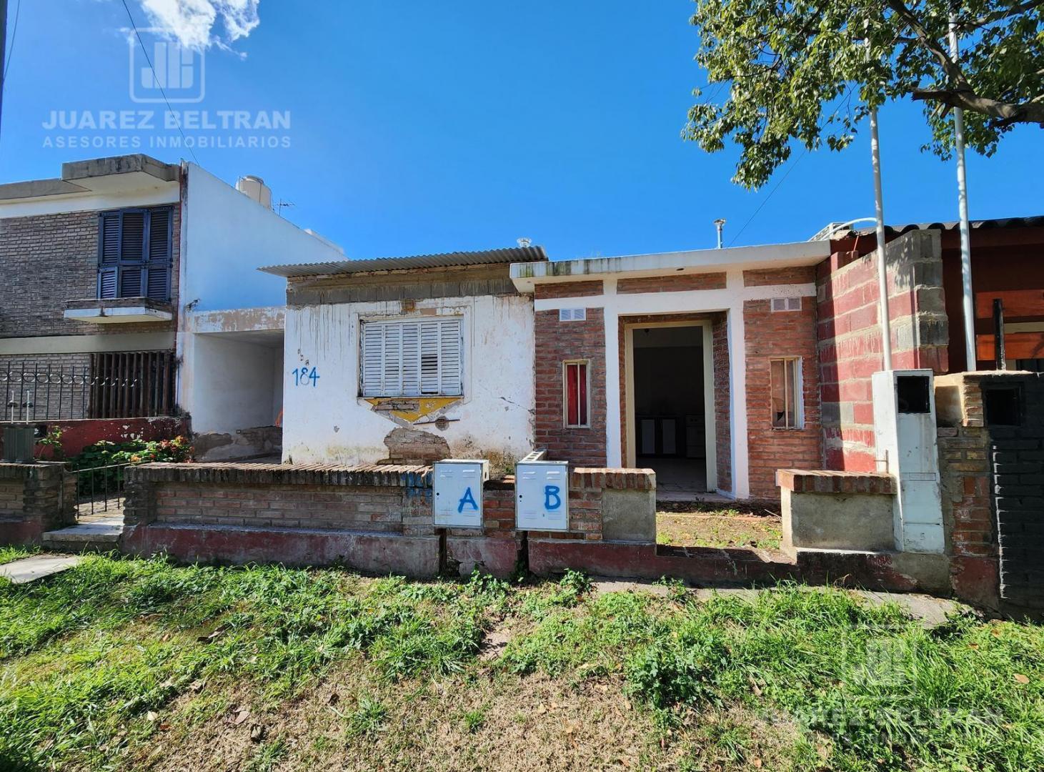 Foto de Venta - Casa de 4 dormitorios a reciclar en Villa Allende, imagen 4