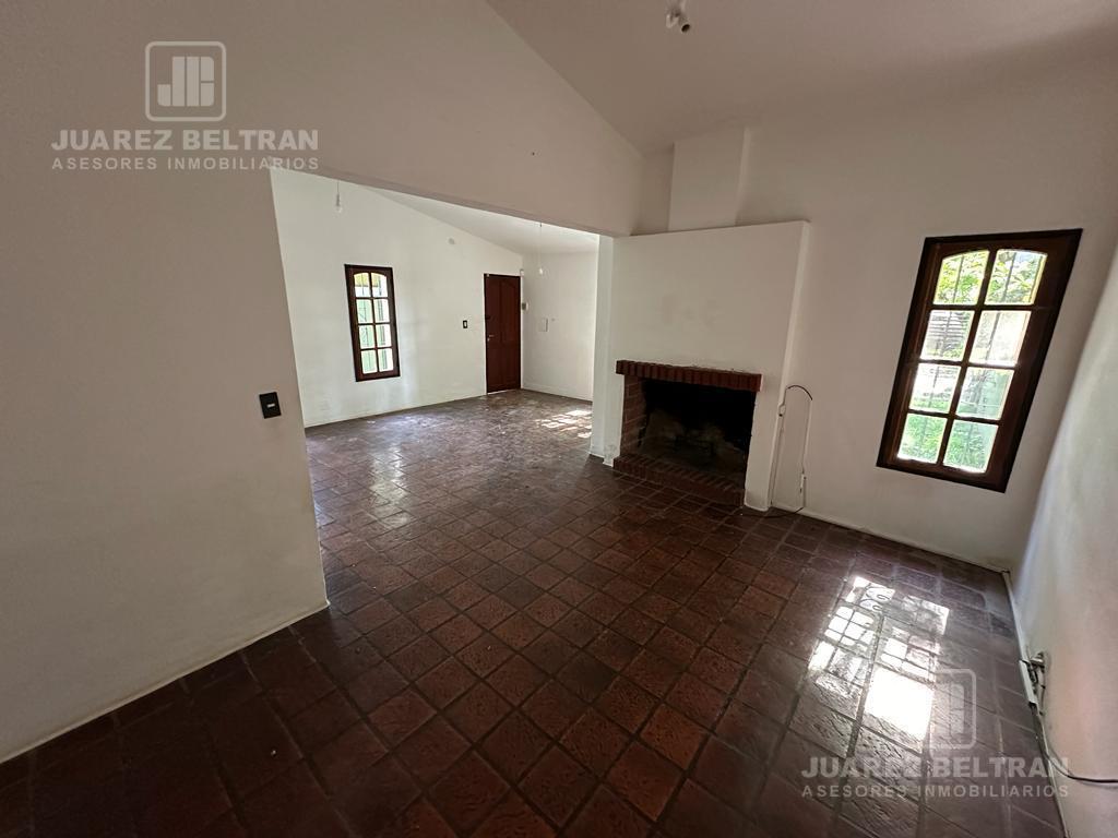 Casa en Alquiler - Zona Sur - B° Inaudi - 3 dormitorios con patio