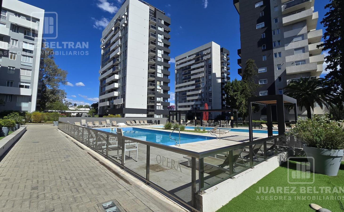 Foto de Depto 3 dormitorios - de categoría - Opera Luxury Condominium, imagen 3