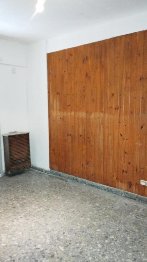 Departamento 4 Ambiente Al Frente con Balcon 1