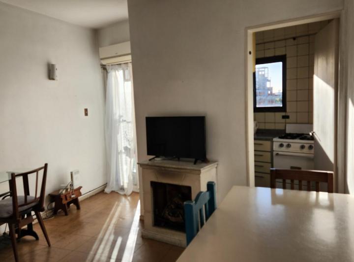 Departamento 3 ambientes , Balcon, contrafrente , Vista A bierta, 46,50 M2, Totales 5