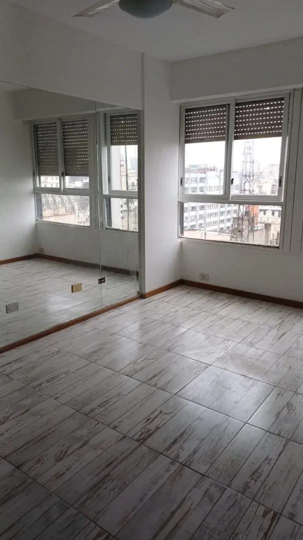 EXCELENTE !!! 2 amb, vista abierta, 38,96 M2 totales 2
