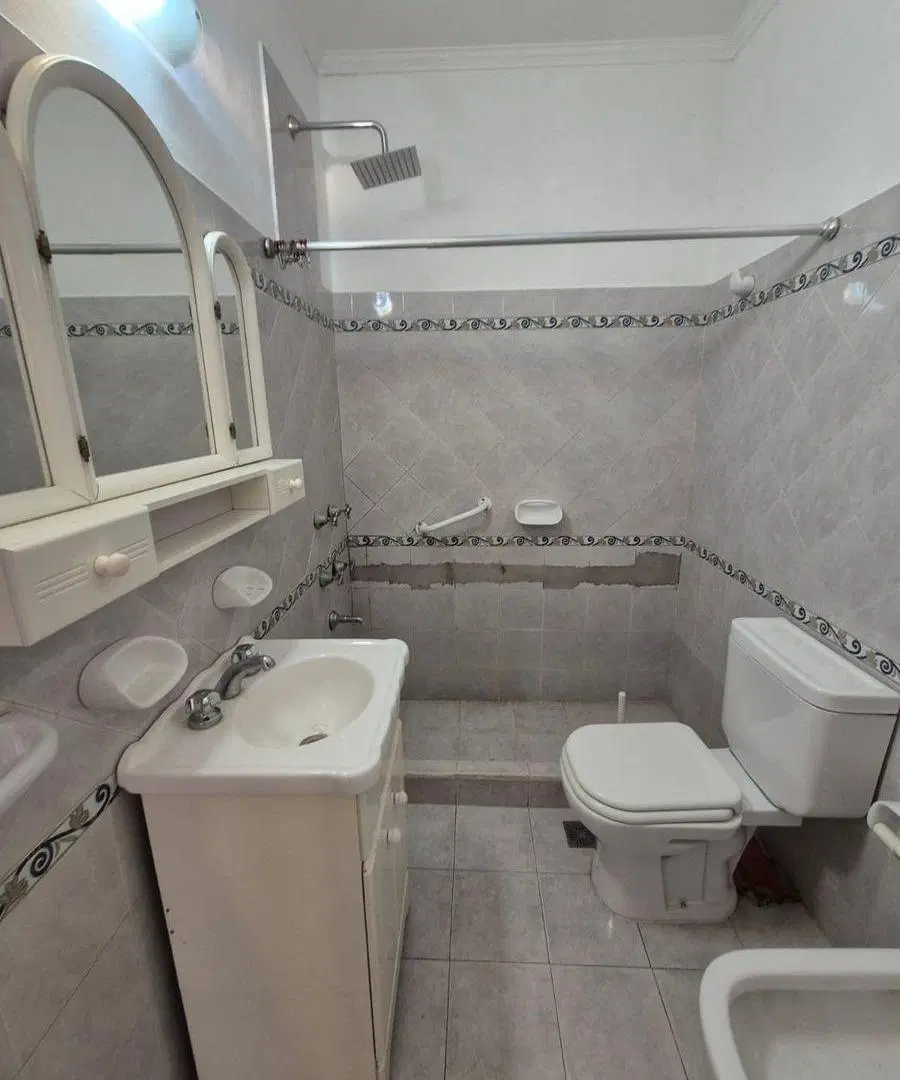 Casa en Almirante Brown 225 4