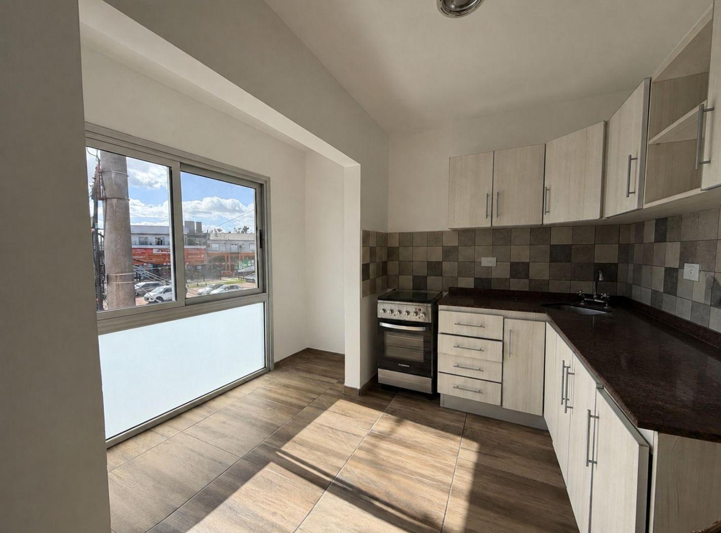 Foto de Departamento 2 ambientes en Av. Doctor Ricardo Balvín, General Rodríguez, imagen 4