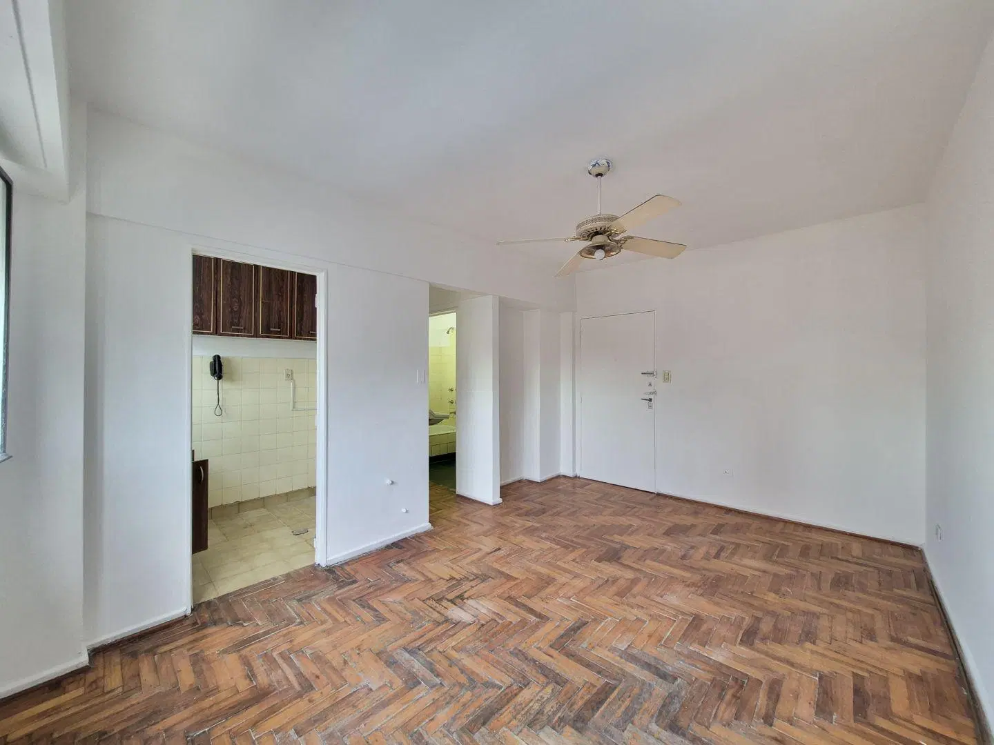 Alquiler / 2 ambientes / lateral / mario bravo y rivadavia / almagro 2