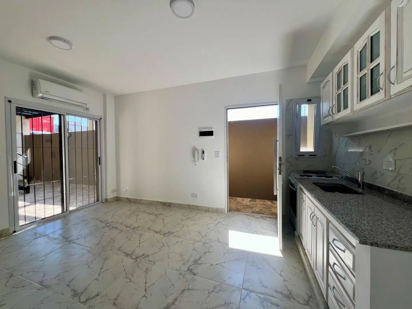 Dpto monoambiente en alquiler PLANTA BAJA en Manzanares 1
