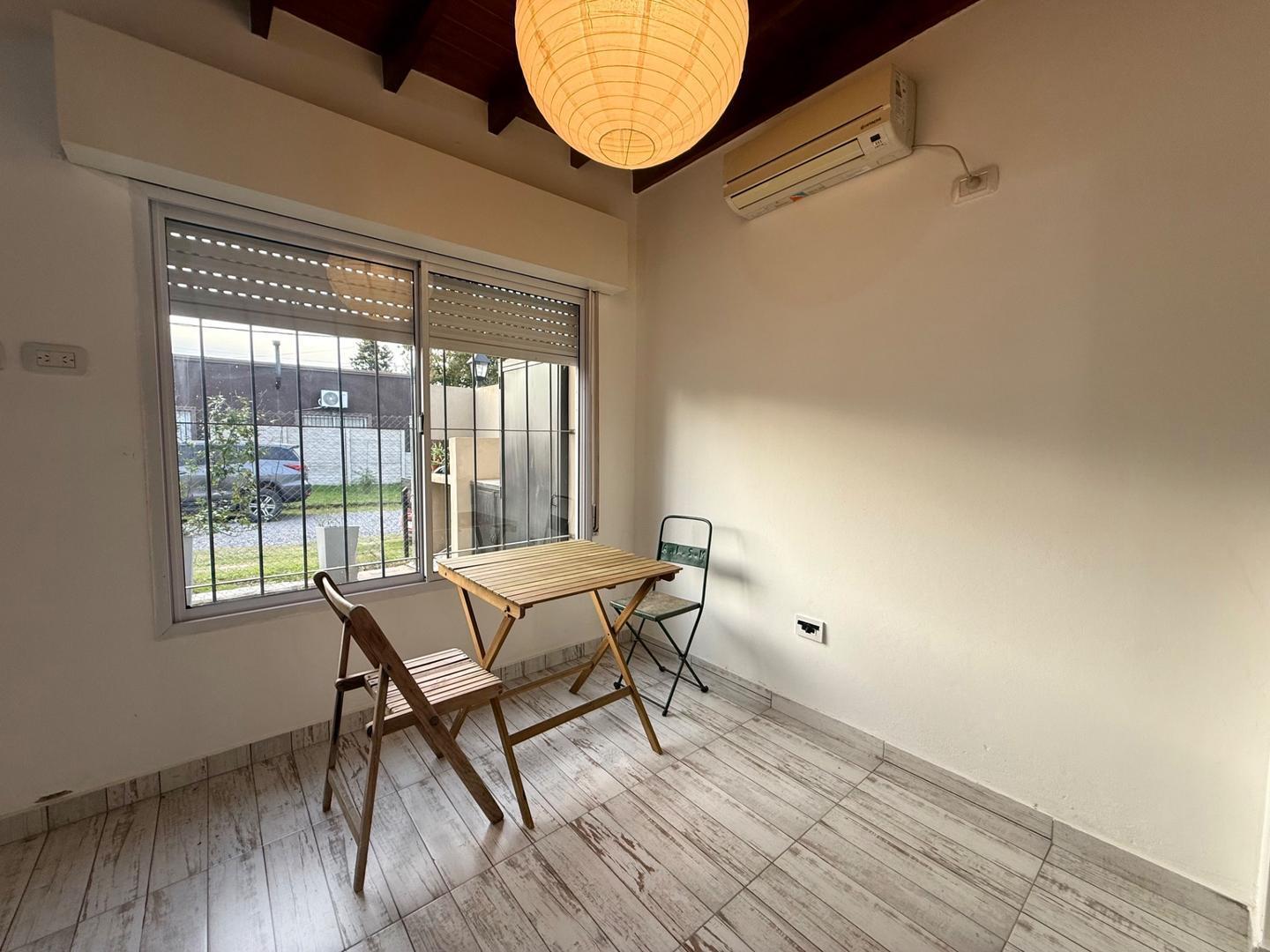 Foto de Monoambiente con parrilla y entrada para auto, imagen 1