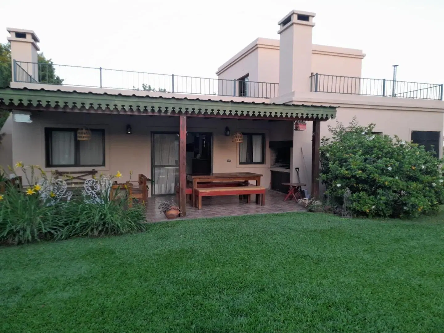 Muy linda casa amoblada en alquiler en  Los Alcanfores 2