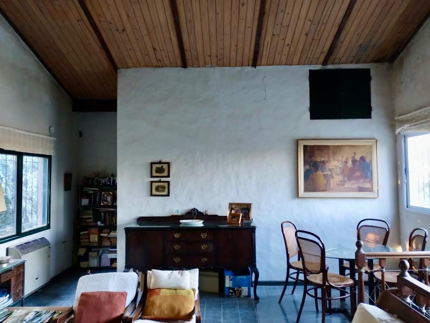 Foto de 6900m2 casa - quincho - pileta de natación en Manzanares, imagen 3