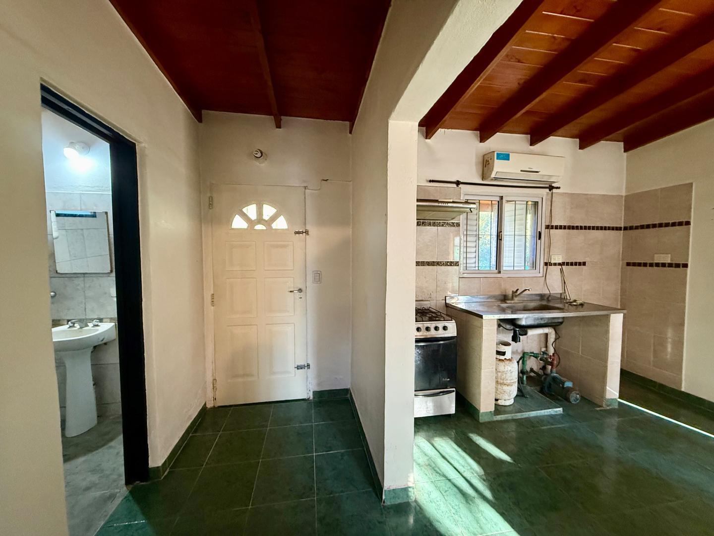 Foto de Casa con jardín en Alquiler en Manzanares - Pilar, imagen 3