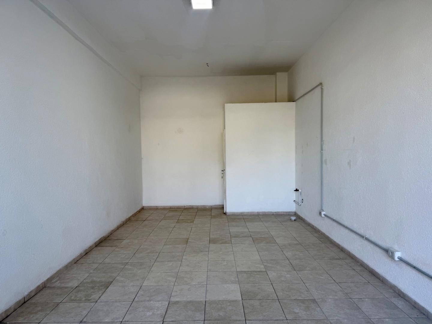 Foto de LOCAL COMERCIAL EN VENTA – PASEO DINO – MANZANARES, imagen 1