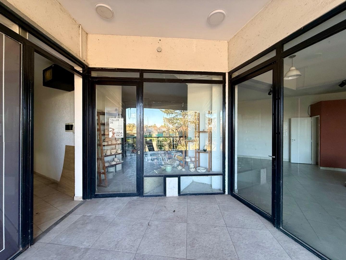 Foto de LOCAL COMERCIAL EN VENTA – PASEO DINO – MANZANARES, imagen 5