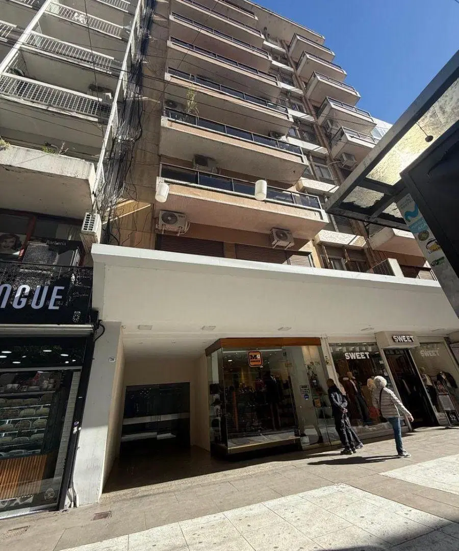 2 AMB- Apto Prof o Viv- Seg 24 hrs- Exce Ubic frente Galeria Pacifico. 1