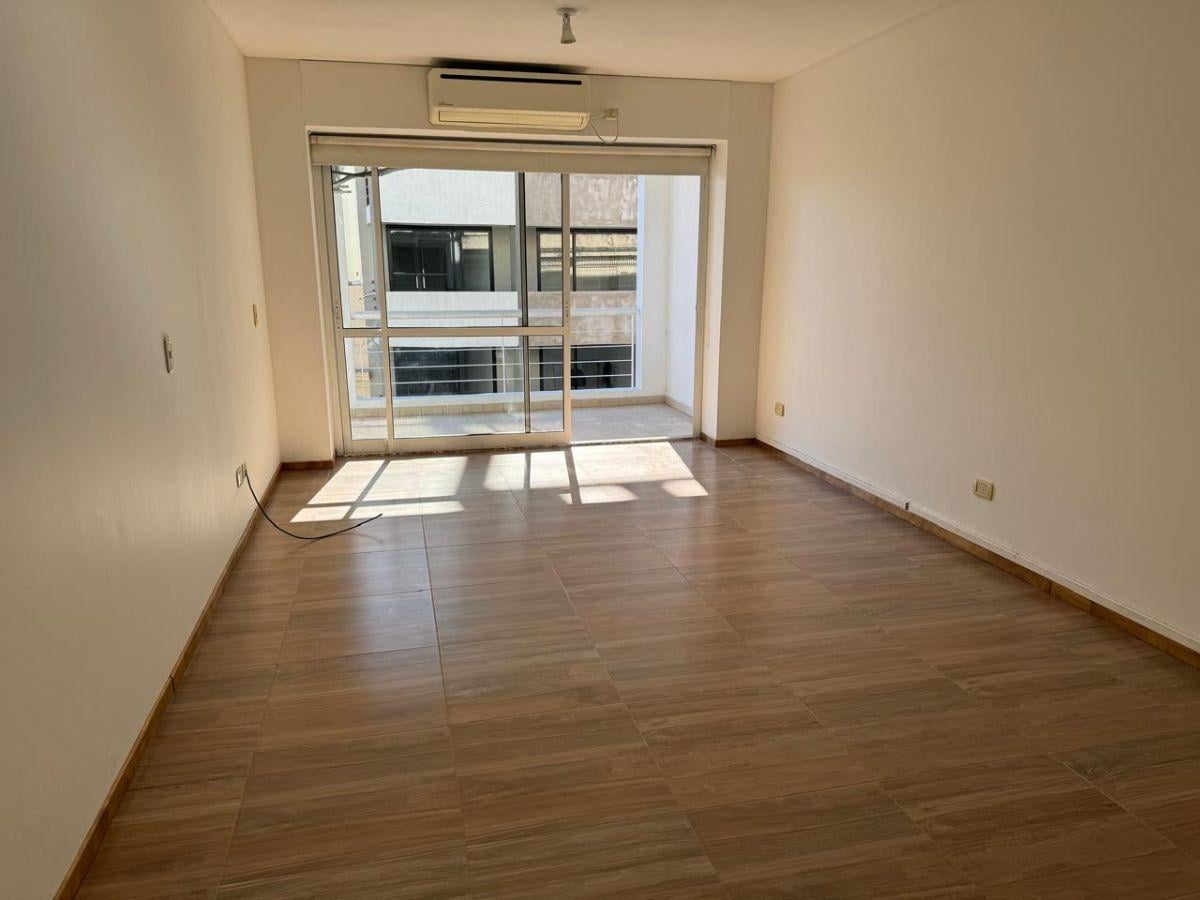 Excelente MonoAmb y 1/2-Grande 52 mtrs tot-frente-balcon- Edif c/amenities-Excelente Ubicacion.