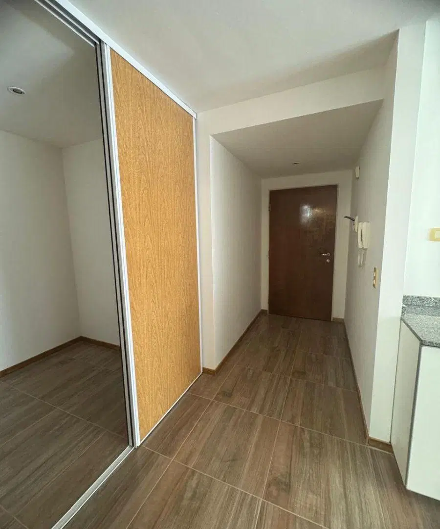 Excelente MonoAmb y 1/2-Grande 52 mtrs tot-frente-balcon- Edif c/amenities-Excelente Ubicacion. 5