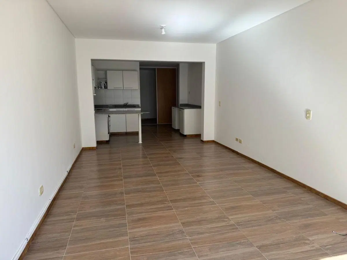 Excelente MonoAmb y 1/2-Grande 52 mtrs tot-frente-balcon- Edif c/amenities-Excelente Ubicacion. 4