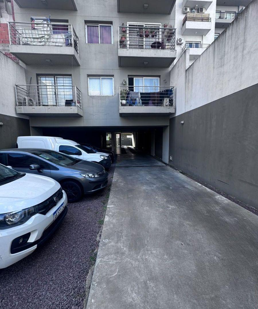 Foto de VENTA - MONOAMB - APTO PROF O VIV - ESPACIO GUARDA COCHE FIJO - BALCON, imagen 5