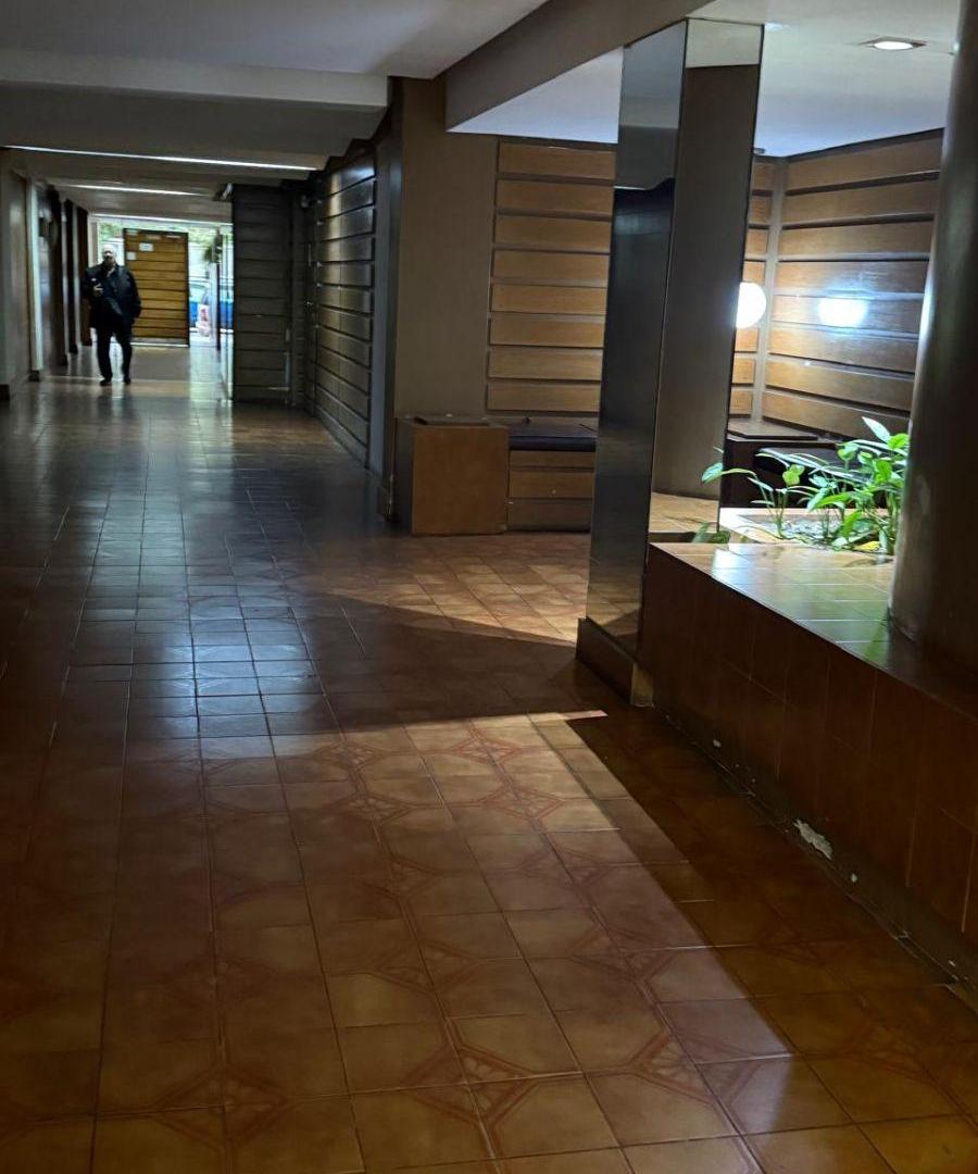 Foto de DPTO 3 AMBIENTES -2 PATIOS PROPIOS- A RECICLAR - COC/SEP - BÑO COMP, imagen 2
