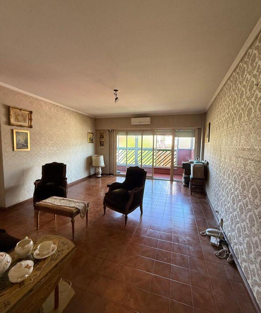 Foto de DEPARTAMENTO SEMI PISO -3 AMB C/DEPENDENCIA-CONTRA FRENTE-BALCON DE 11, imagen 5