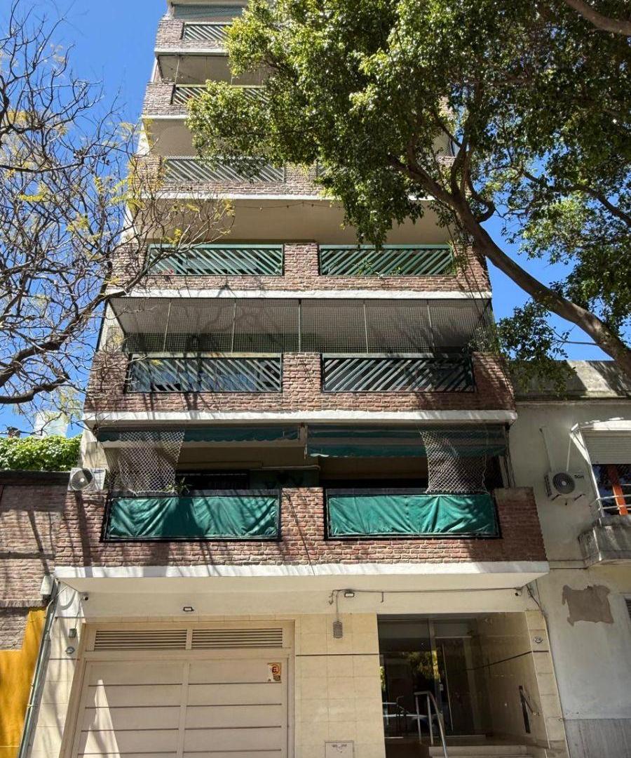 Foto de DEPARTAMENTO SEMI PISO -3 AMB C/DEPENDENCIA-CONTRA FRENTE-BALCON DE 11, imagen 1
