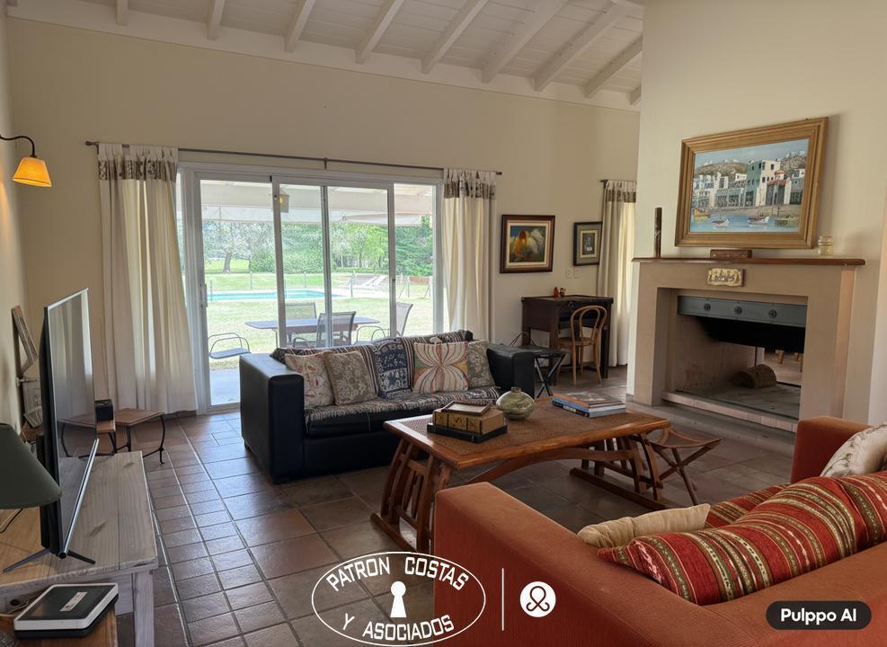 Foto de Casa en venta en La Colina Villa de Campo 4 Dormitorios, imagen 2