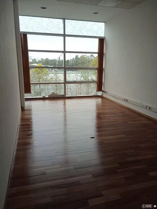 Oficina en venta / alquiler en Bureau Pilar 4