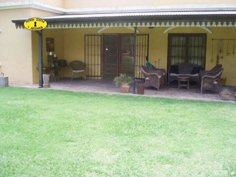 ALQUILER de Casa Quinta en Open Door, 5 dorm., 3 baños con pileta, parrilla y quincho y 7000 m2 de p 4