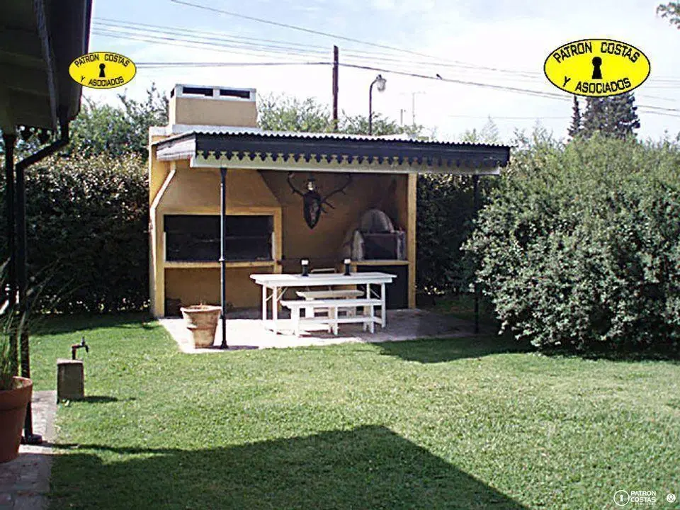 ALQUILER de Casa Quinta en Open Door, 5 dorm., 3 baños con pileta, parrilla y quincho y 7000 m2 de p 1