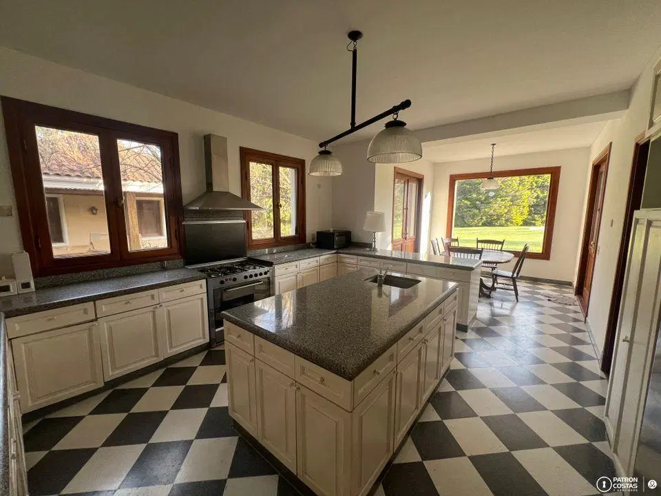 Casa en venta en El Argentino Farm Club 5 Dormitorios 4