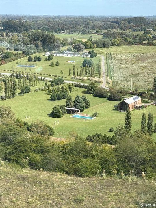 Foto de Casa en Venta / Alquiler 3 dormitorios, 1 suite, 26000 m2 en Las, imagen 2