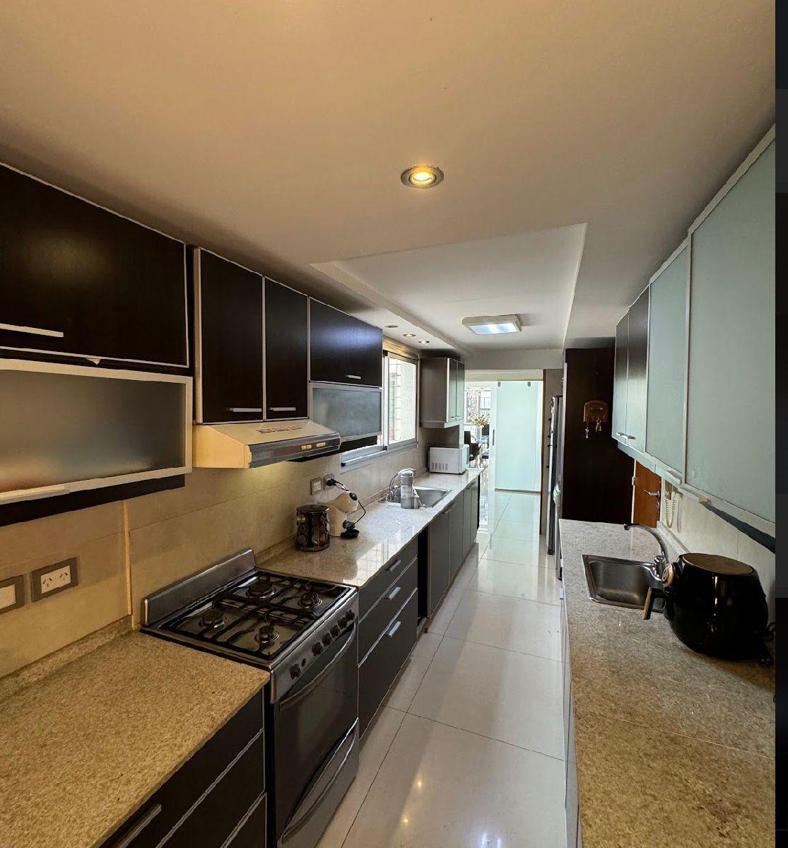 VENTA - 5 AMBIENTES - TODO A NUEVO - PEÑA Y AV. PUEYRREDON - RECOLETA.