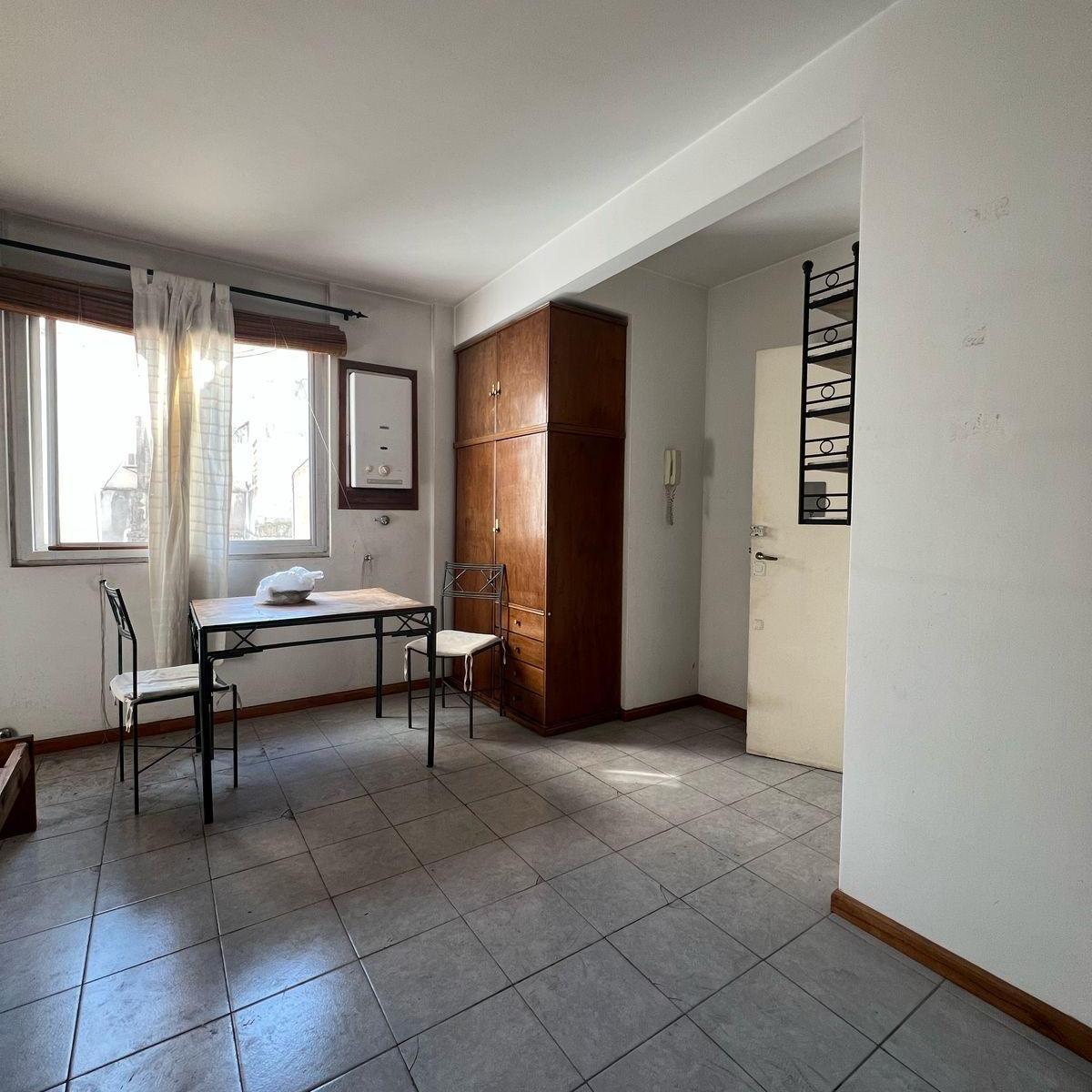 Venta - 1 Ambiente - Arenales y Azcuenaga - Recoleta. 2