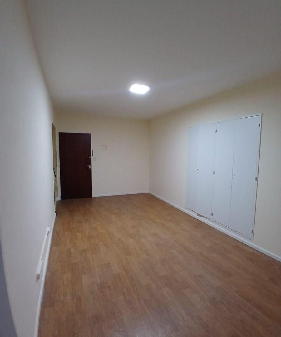 Foto de ALQUILER- 1 AMB APTO PROFESIONAL- AV LIBERTADOR Y MONTEVIDEO- BARRIO, imagen 1