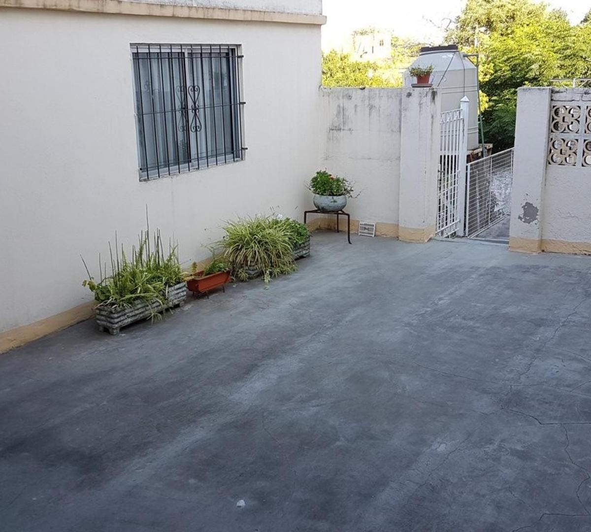 VENTA - DEPTO T/CASA 3 AMB EN PLANTA ALTA C/TERRAZA! LANUS