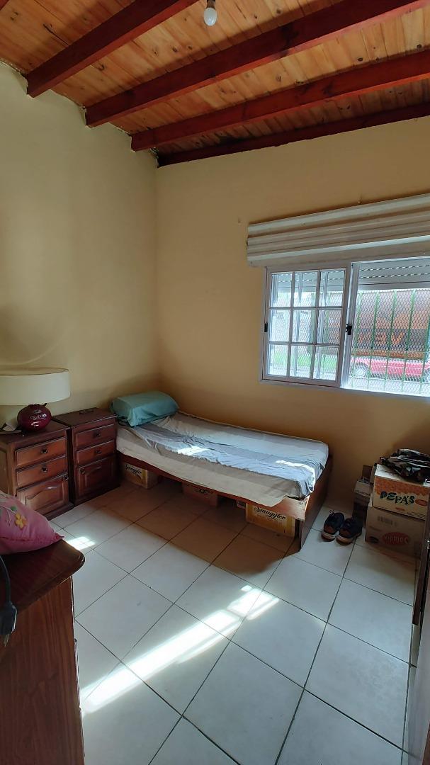Foto de DEPTO TIPO CASA AL FTE DE 2 AMB C/COCHERA! LLAVALLOL, imagen 5