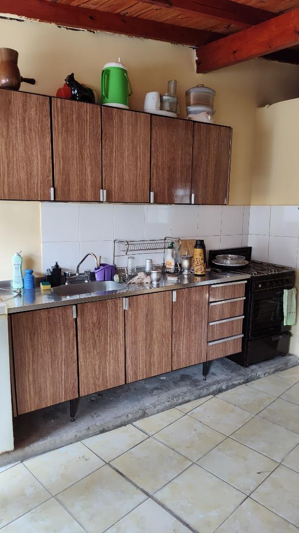 Foto de DEPTO TIPO CASA AL FTE DE 2 AMB C/COCHERA! LLAVALLOL, imagen 3