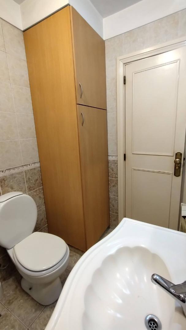 Venta - Excelente y Amplio Depto 3 Amb, Banfield 2