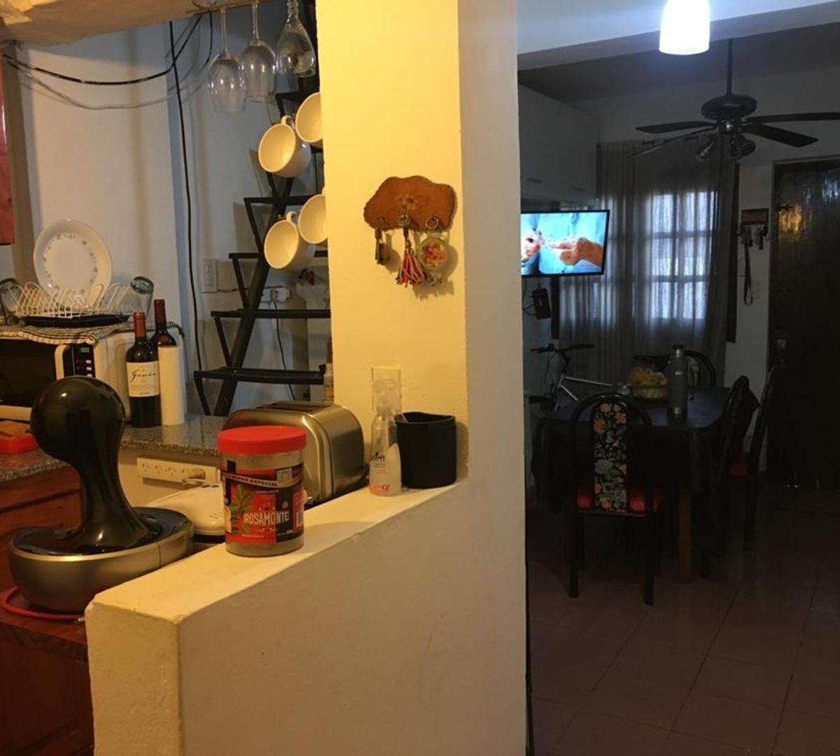 Foto de VENTA - DEPTO 3 AMB CON BALCON TERRAZA, LOMAS DE ZAMORA, imagen 2