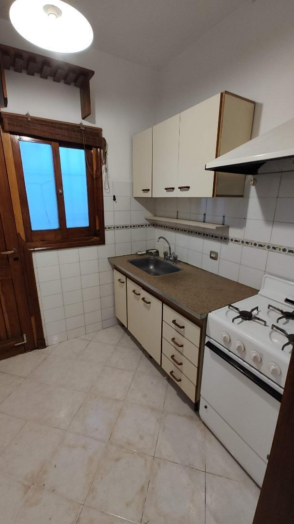 Venta - Depto Tipo Casa 3 Amb con Patio y Parrilla. Banfield 5