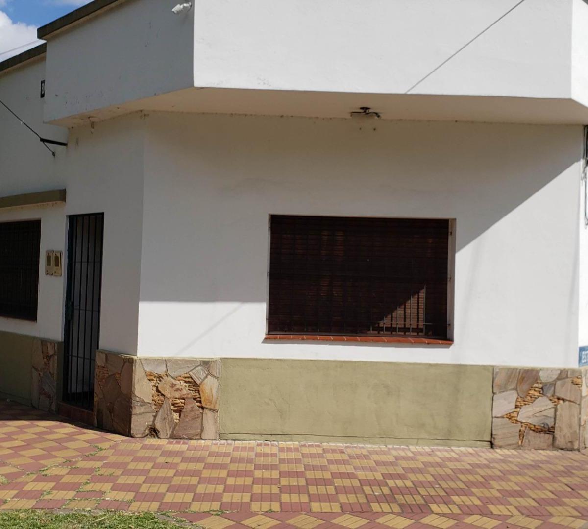 Venta - Dos Casas 3 Amb c/u C/garage y Patio! Banfield 1