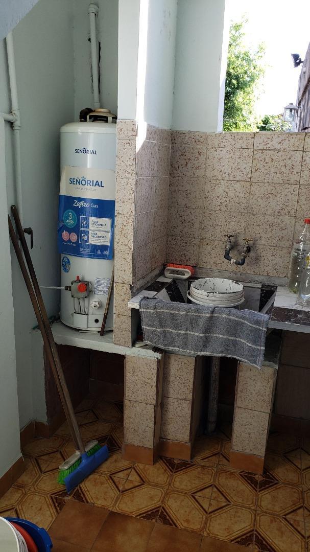 Muy Buen Depto Tipo Casa 4 Amb C/local Y/o Garage! 5