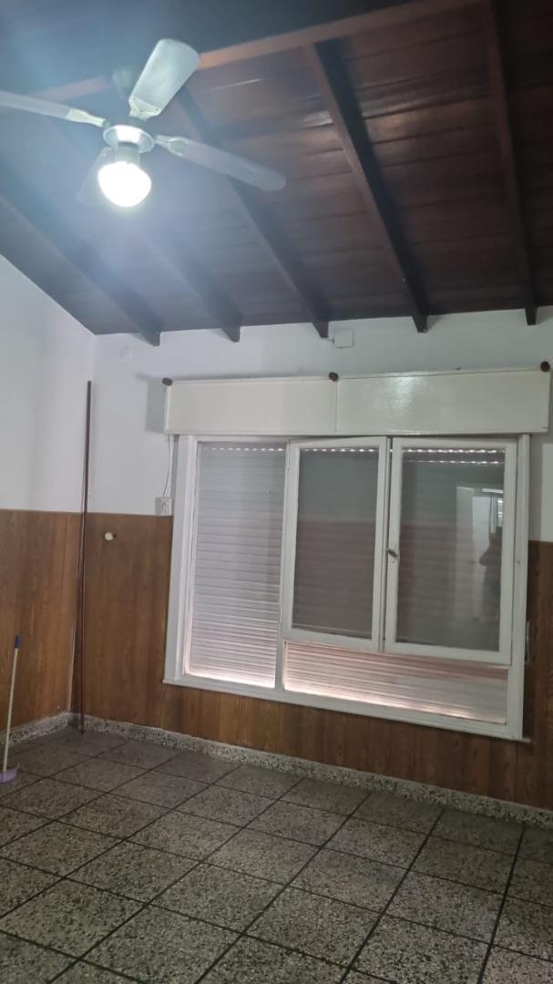 Chalet en PH 3 Amb con Jardin, Patio y Cochera! Banfield 5