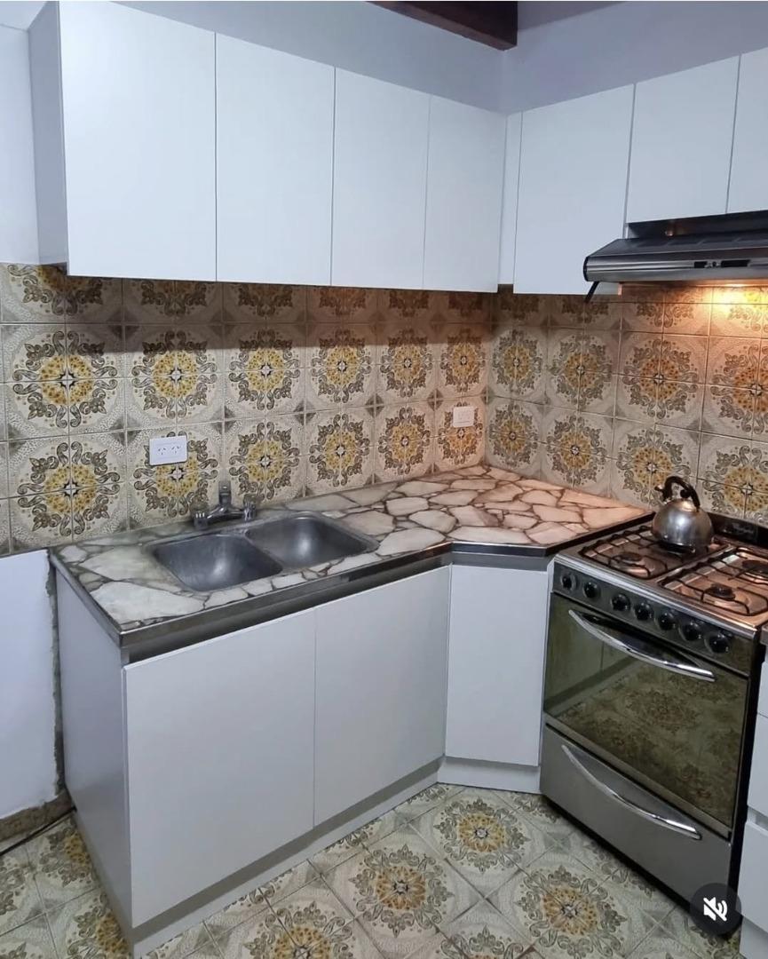 Excelente Chalet de 5 Ambientes y Quincho S/lote de 10x40! 4